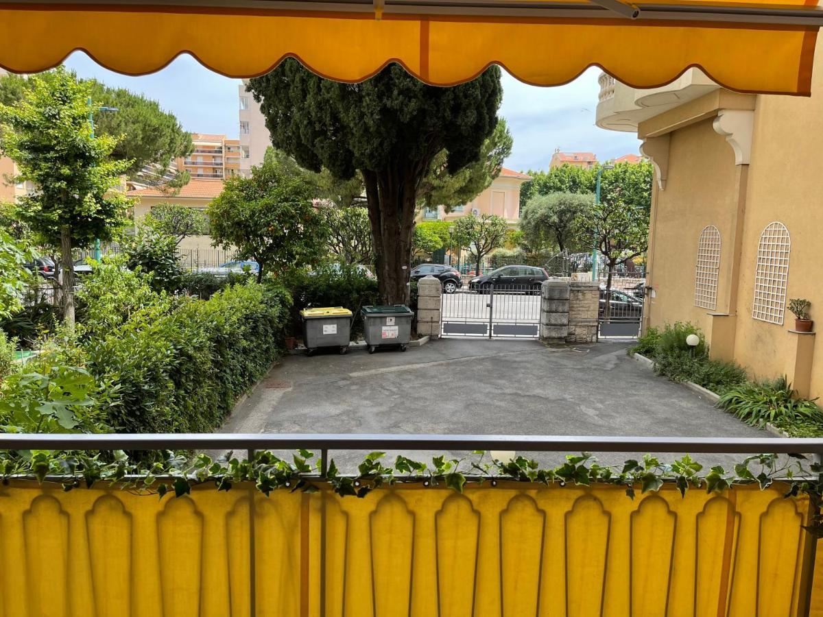 Location Saisonniere Menton 220 M Des Plages エクステリア 写真